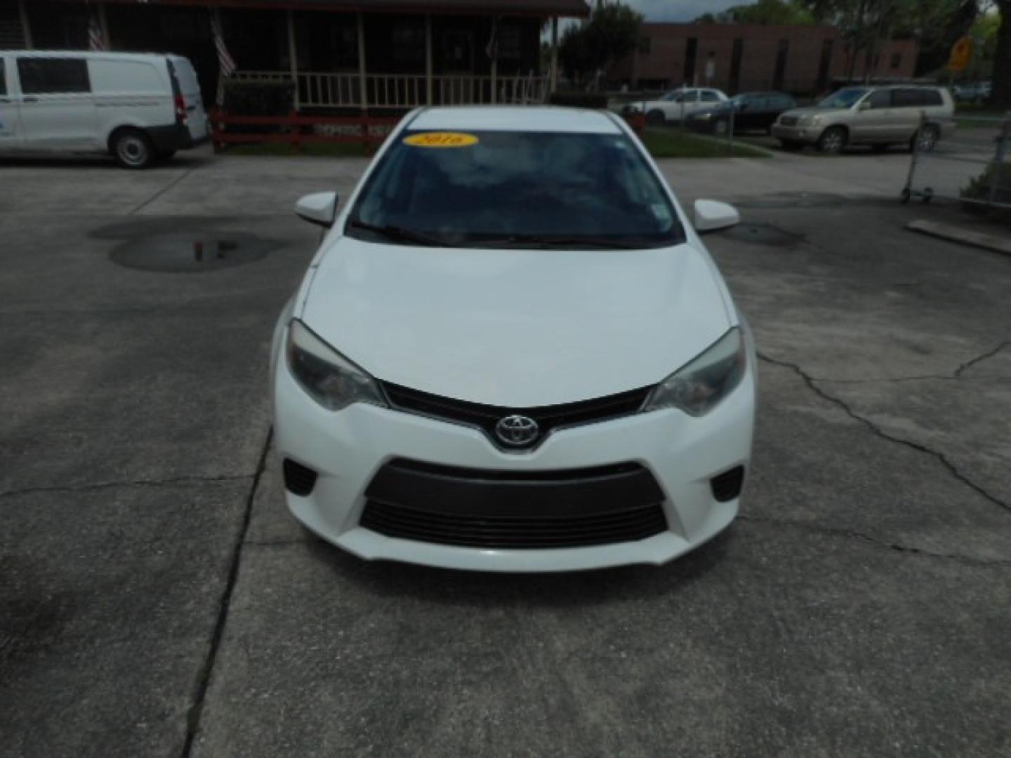 2016 WHITE TOYOTA COROLLA S; LE; L (5YFBURHE9GP) , located at 1200 Cassat Avenue, Jacksonville, FL, 32205, (904) 695-1885, 30.302404, -81.731033 - Photo#0